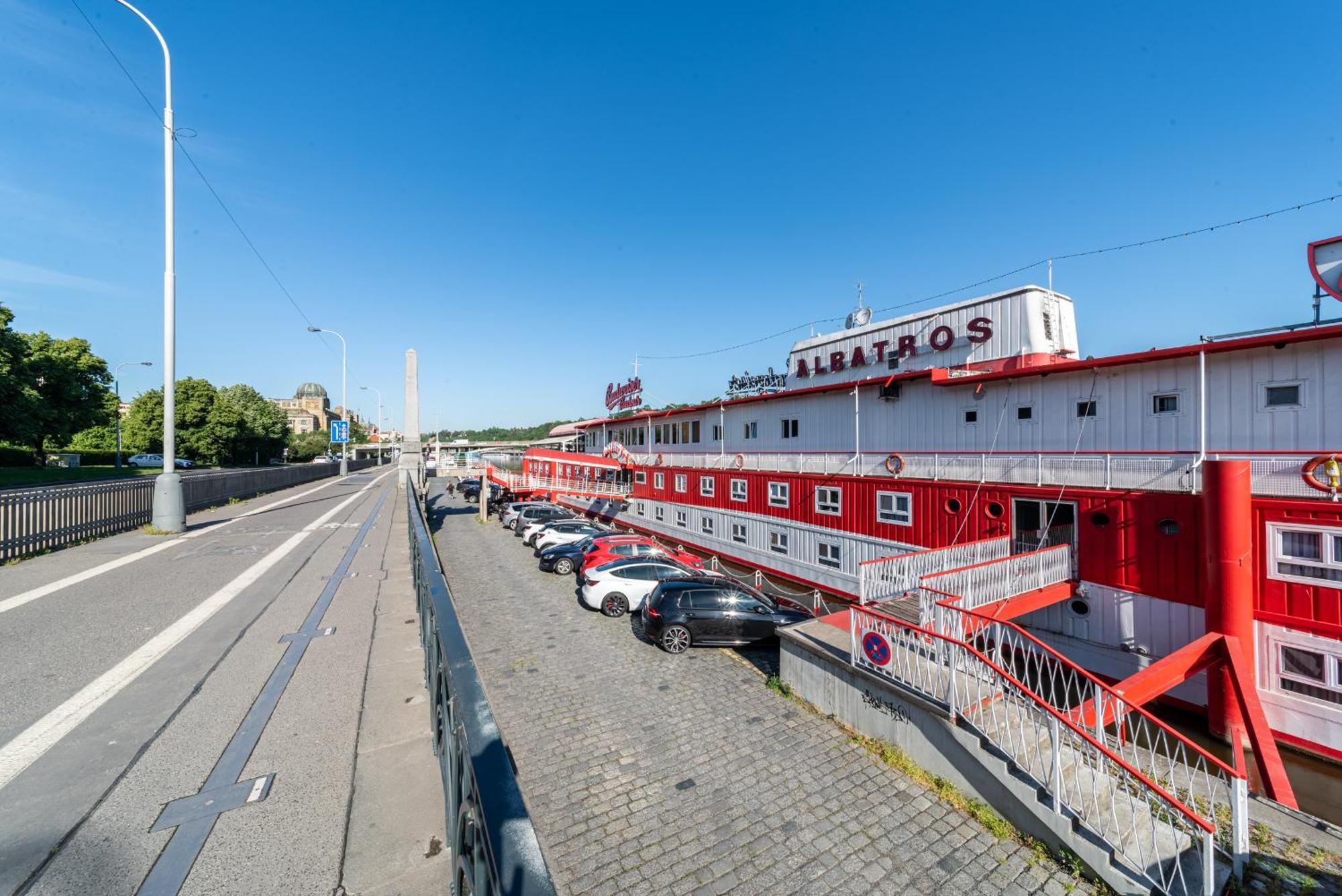 Botel Albatros — Fotky 1